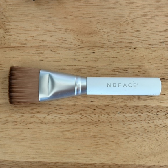 NuFace sandy rose mini trinity facial toning device w/charger & extras EUC - Picture 4 of 6